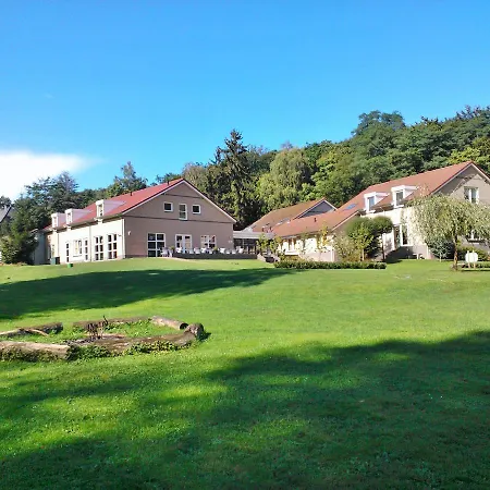 Maikenshof 3*